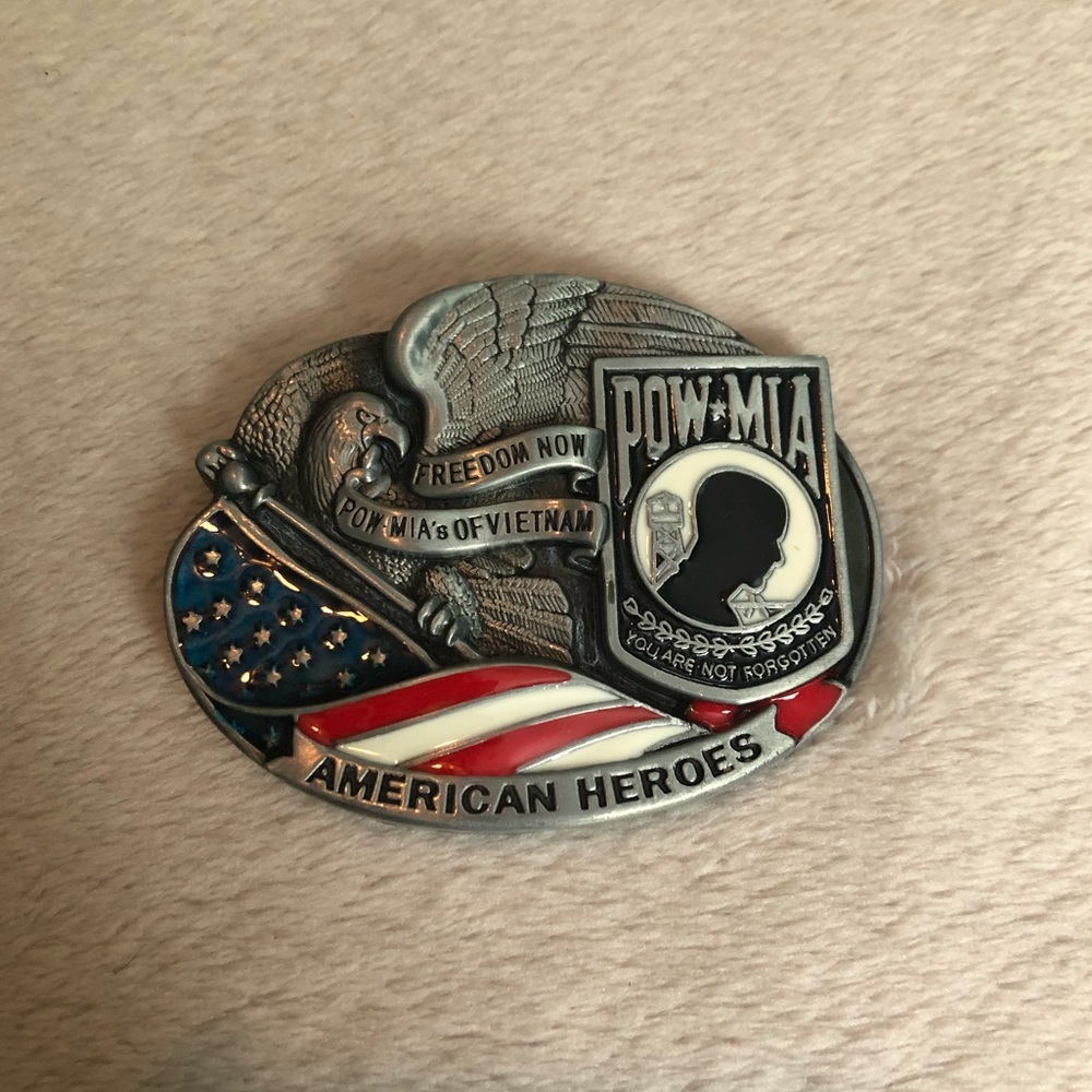 Belt buckle